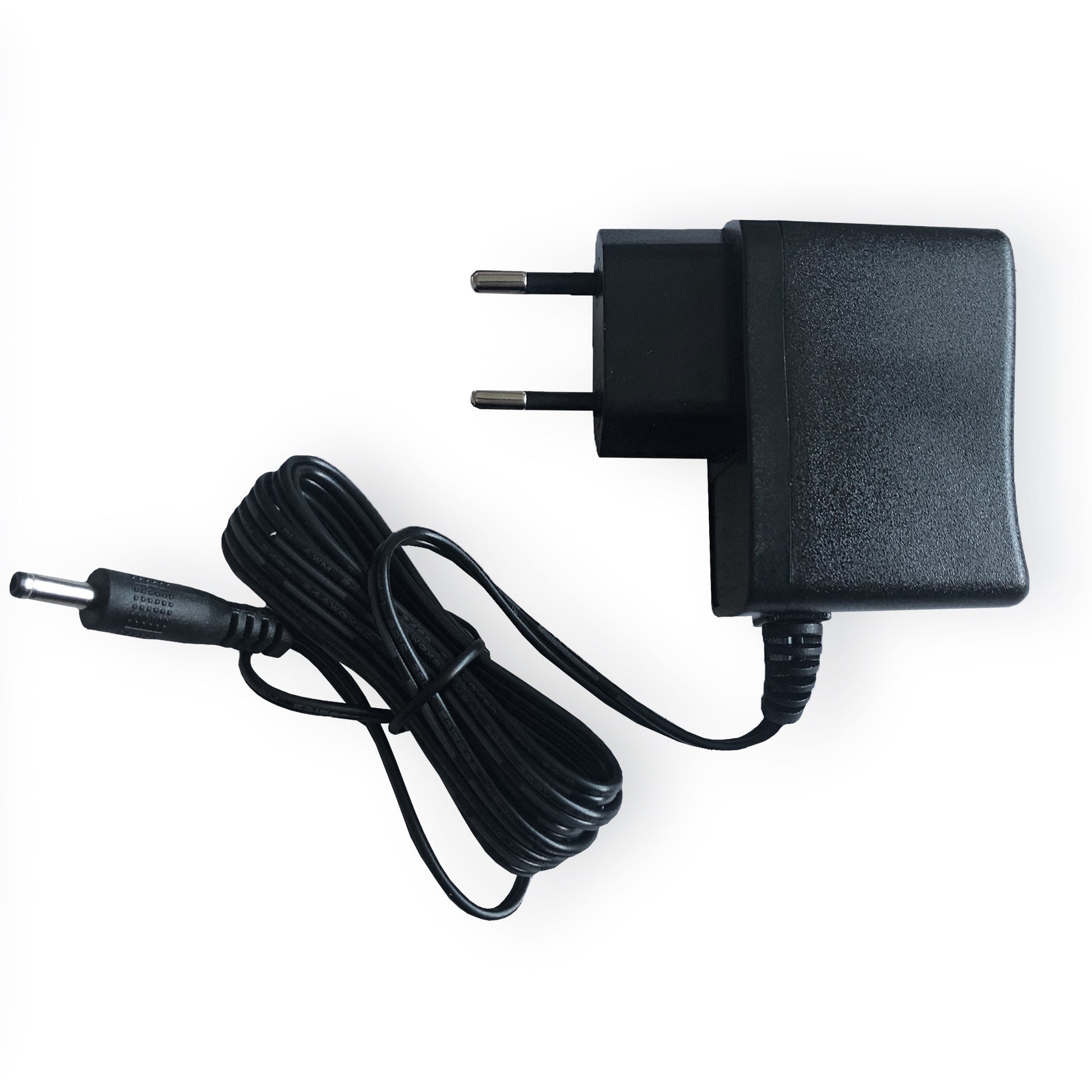 Adaptateur secteur 230V vers 4.5V, idéal pour alimenter des socles lumineux ou autres appareils électroniques.